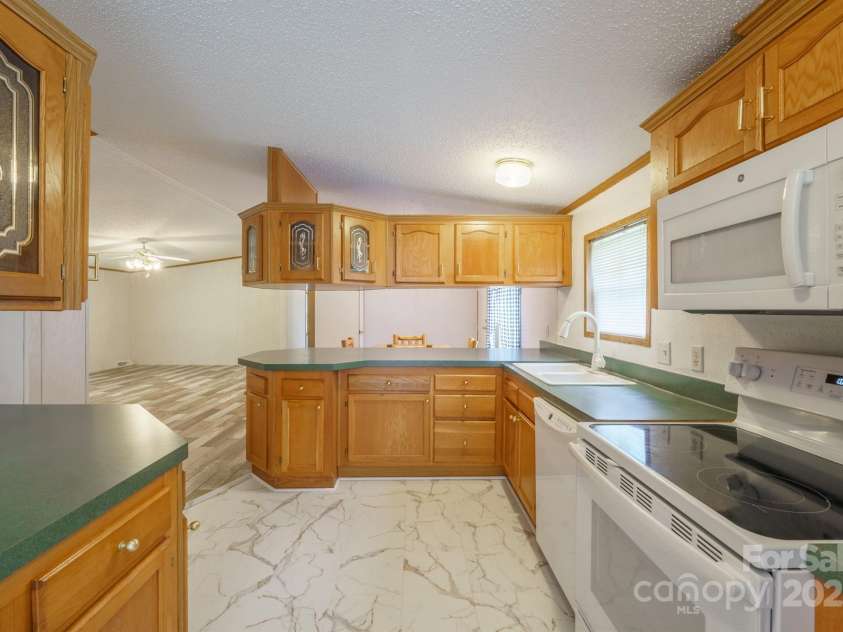 3823 Silver Creek Terrace, Morganton, NC 28655.  MLS# CAR4257895, YatesRealty ID 17751. 