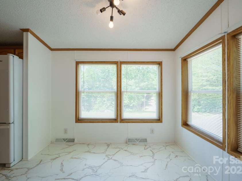 3823 Silver Creek Terrace, Morganton, NC 28655.  MLS# CAR4257895, YatesRealty ID 17751. 