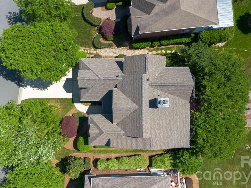 5613 Fairway View Drive, Charlotte, NC 28277.  MLS# CAR4372831, YatesRealty ID 17752. 