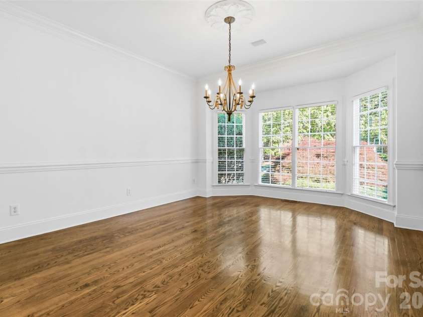 5613 Fairway View Drive, Charlotte, NC 28277.  MLS# CAR4372831, YatesRealty ID 17752. Dining Room