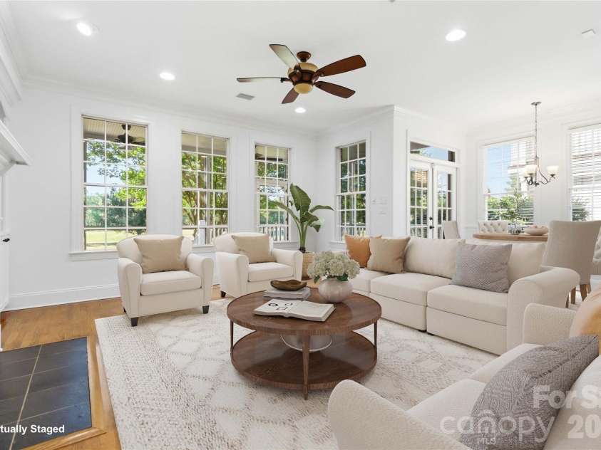 5613 Fairway View Drive, Charlotte, NC 28277.  MLS# CAR4372831, YatesRealty ID 17752. Great Room (Virtually Staged)