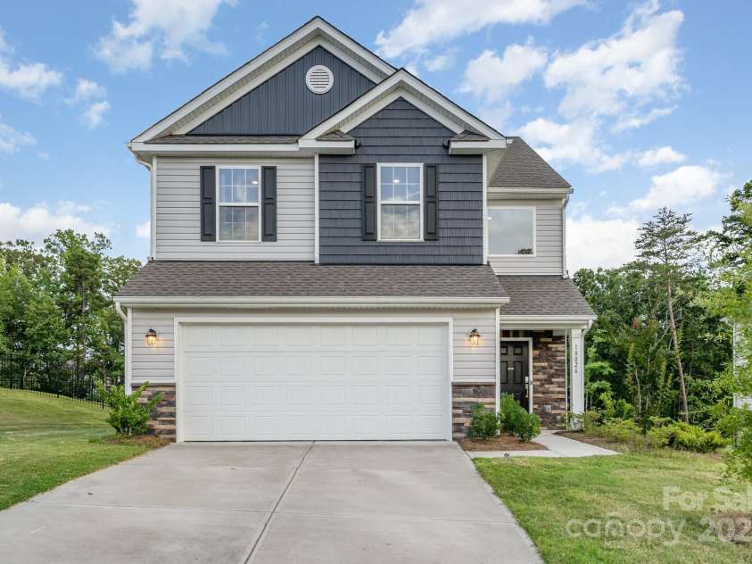 18026 Stark Way, Charlotte, NC 28278.  MLS# CAR4287357, YatesRealty ID 17753. 