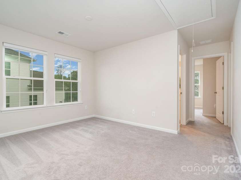 18026 Stark Way, Charlotte, NC 28278.  MLS# CAR4287357, YatesRealty ID 17753. 