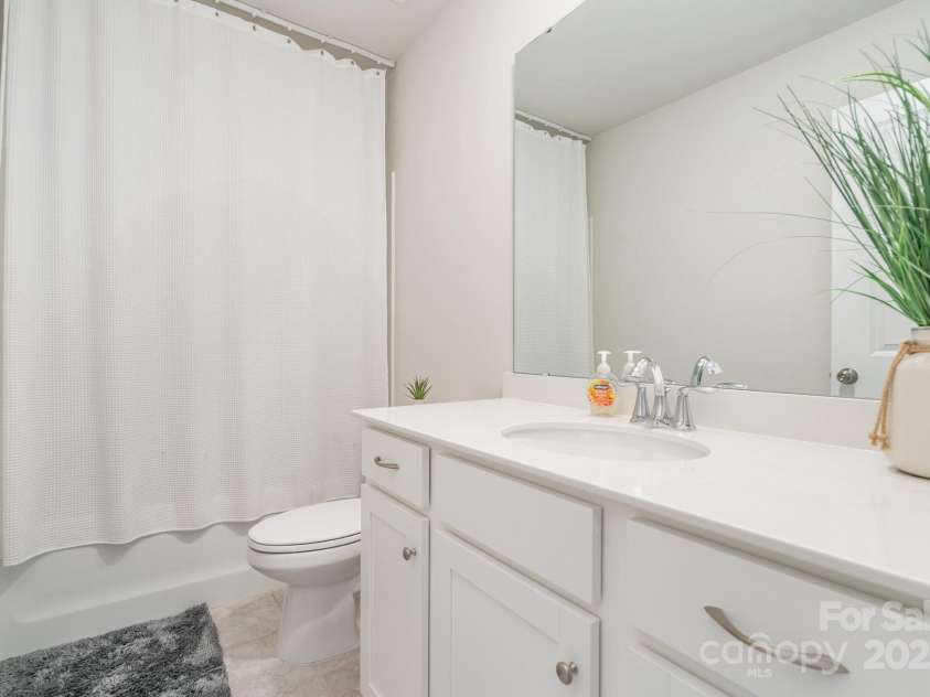 18026 Stark Way, Charlotte, NC 28278.  MLS# CAR4287357, YatesRealty ID 17753. 