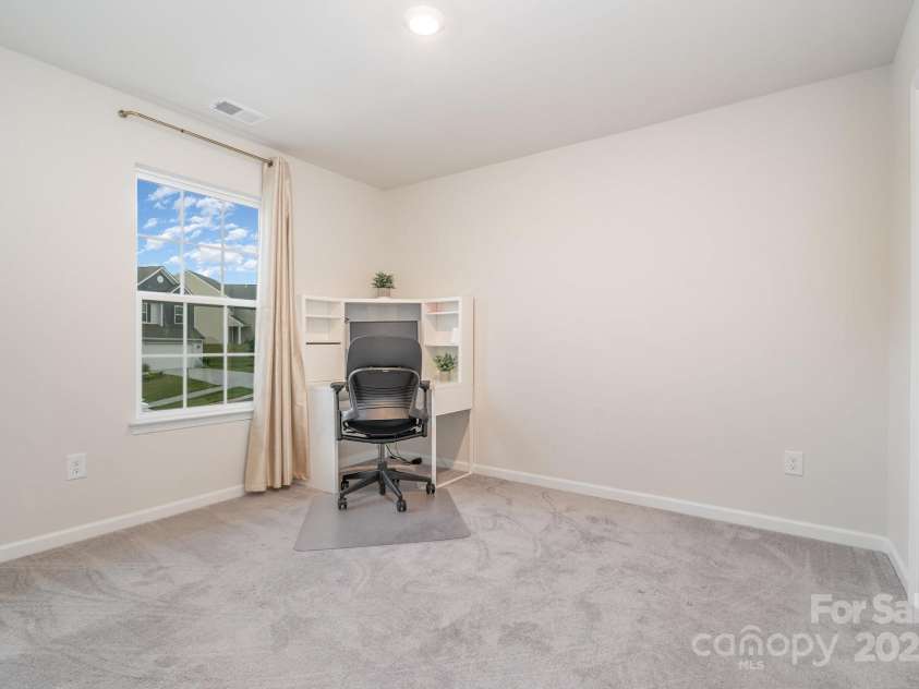 18026 Stark Way, Charlotte, NC 28278.  MLS# CAR4287357, YatesRealty ID 17753. 