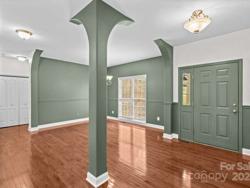415 Autumnlight Drive, Salisbury, NC 28147.  MLS# CAR4292975, YatesRealty ID 17753. 