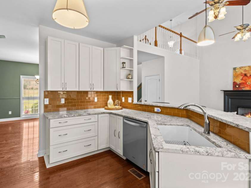 415 Autumnlight Drive, Salisbury, NC 28147.  MLS# CAR4292975, YatesRealty ID 17753. 