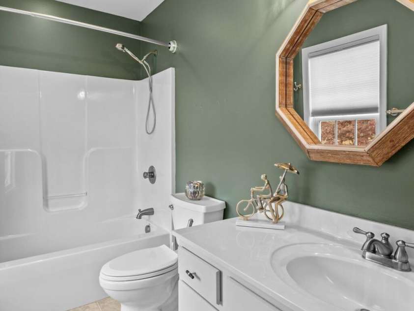 415 Autumnlight Drive, Salisbury, NC 28147.  MLS# CAR4292975, YatesRealty ID 17753. 