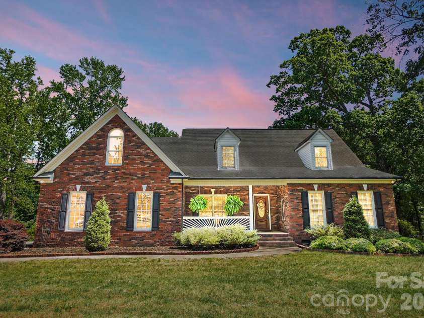 13901 Cabarrus Station Road, Midland, NC 28107.  MLS# CAR4369297, YatesRealty ID 17754. 