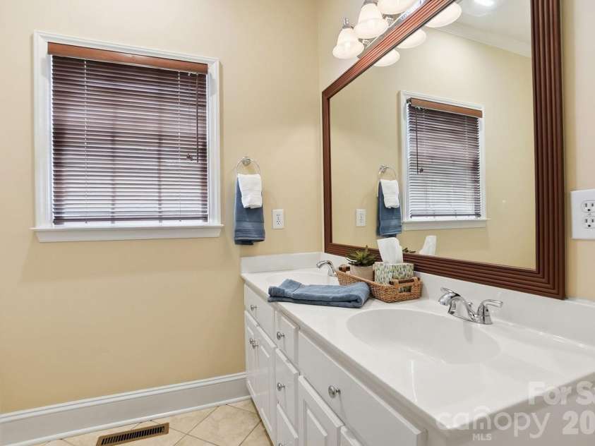 13901 Cabarrus Station Road, Midland, NC 28107.  MLS# CAR4369297, YatesRealty ID 17754. 