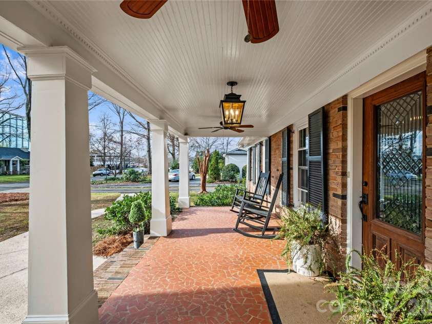 233 Chiswick Road, Charlotte, NC 28211.  MLS# CAR4375099, YatesRealty ID 17756. 