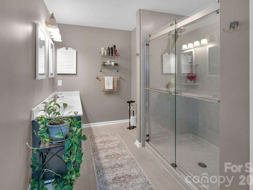 10311 Suffield Court, Charlotte, NC 28269.  MLS# CAR4375671, YatesRealty ID 17757. 