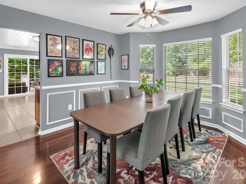 10311 Suffield Court, Charlotte, NC 28269.  MLS# CAR4375671, YatesRealty ID 17757. Dining Room