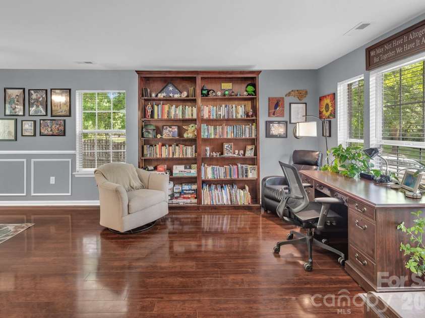 10311 Suffield Court, Charlotte, NC 28269.  MLS# CAR4375671, YatesRealty ID 17757. Office Area