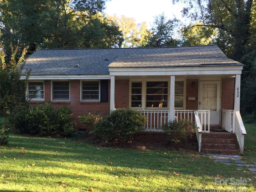 632 Fortune Street, Charlotte, NC 28205.  MLS# CAR4263934, YatesRealty ID 17757. 
