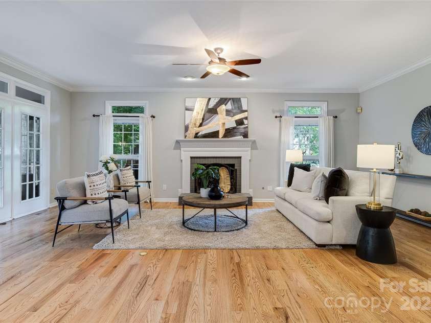 10927 Thornhill Club Drive, Charlotte, NC 28277.  MLS# CAR4266610, YatesRealty ID 17758. 