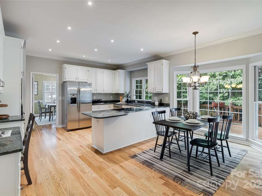 10927 Thornhill Club Drive, Charlotte, NC 28277.  MLS# CAR4266610, YatesRealty ID 17758. 