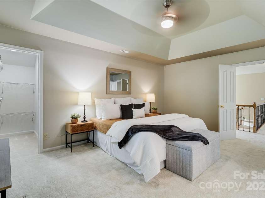 10927 Thornhill Club Drive, Charlotte, NC 28277.  MLS# CAR4266610, YatesRealty ID 17758. 