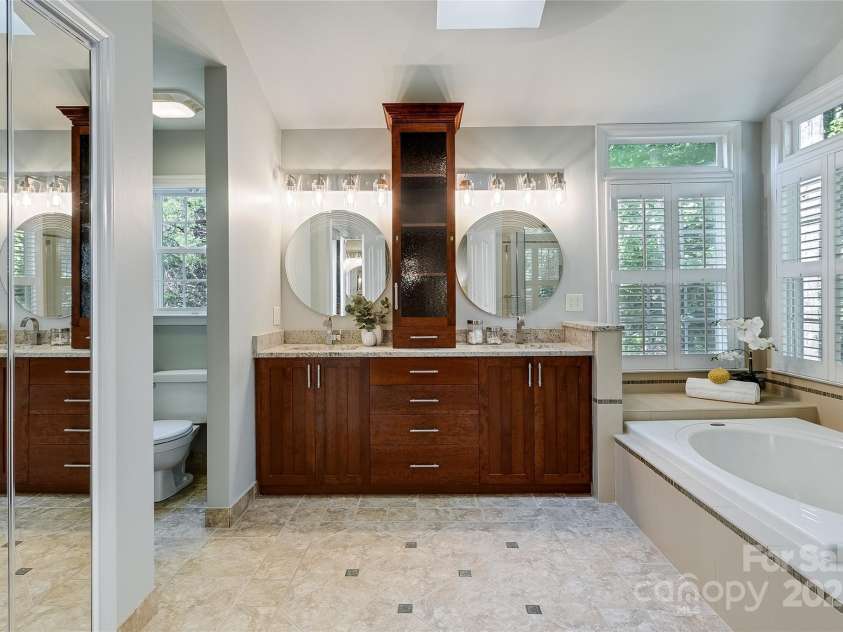 10927 Thornhill Club Drive, Charlotte, NC 28277.  MLS# CAR4266610, YatesRealty ID 17758. 