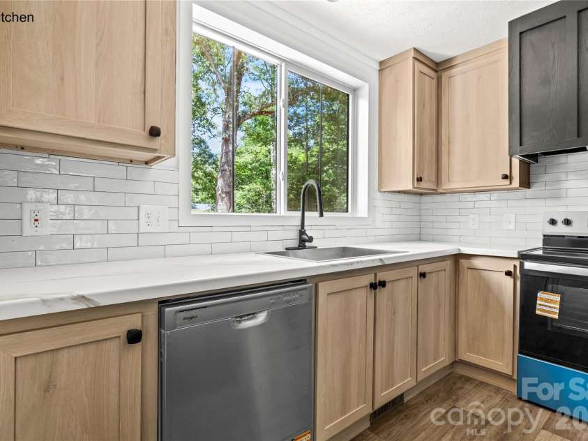 1700 Logan Terry Road, Lancaster, SC 29720.  MLS# CAR4366463, YatesRealty ID 17759. 