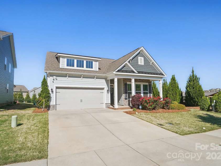 5004 Oakmere Road, Waxhaw, NC 28173.  MLS# CAR4230495, YatesRealty ID 17759. 