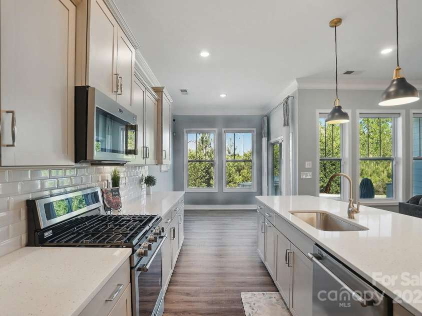 5004 Oakmere Road, Waxhaw, NC 28173.  MLS# CAR4230495, YatesRealty ID 17759. 