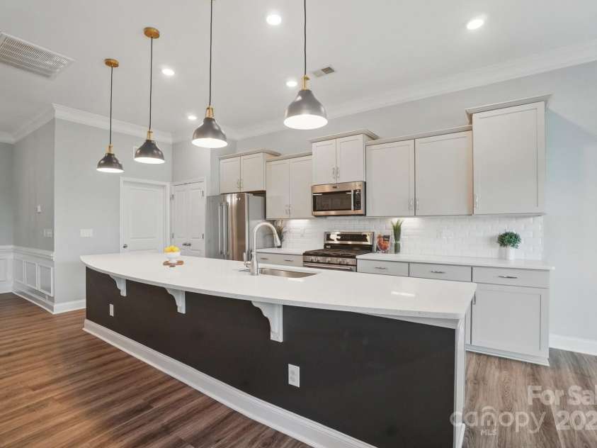 5004 Oakmere Road, Waxhaw, NC 28173.  MLS# CAR4230495, YatesRealty ID 17759. 