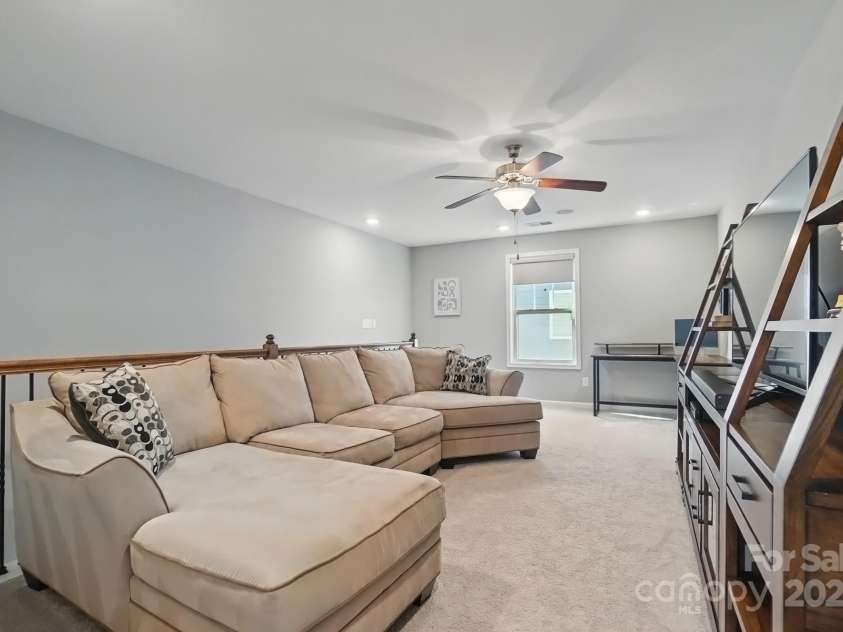 5004 Oakmere Road, Waxhaw, NC 28173.  MLS# CAR4230495, YatesRealty ID 17759. 