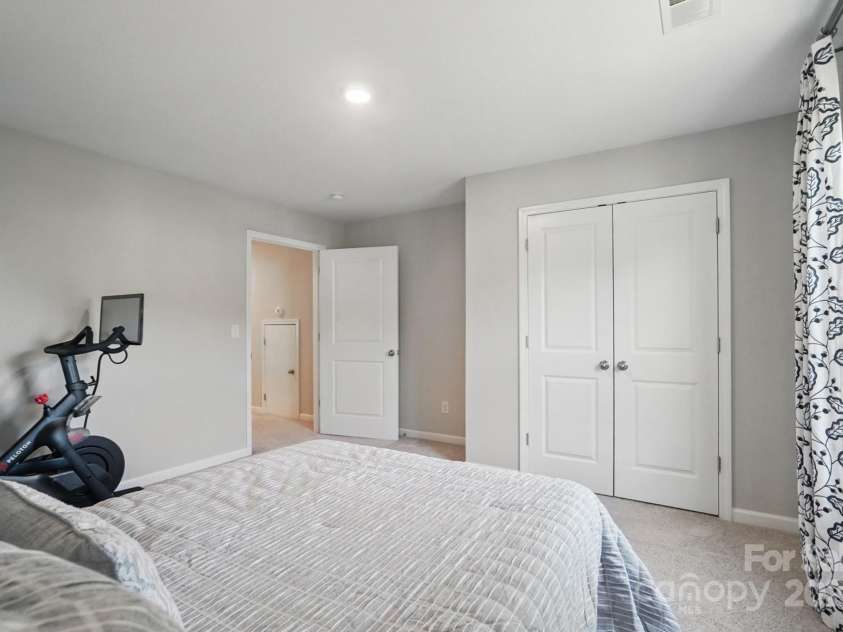 5004 Oakmere Road, Waxhaw, NC 28173.  MLS# CAR4230495, YatesRealty ID 17759. 