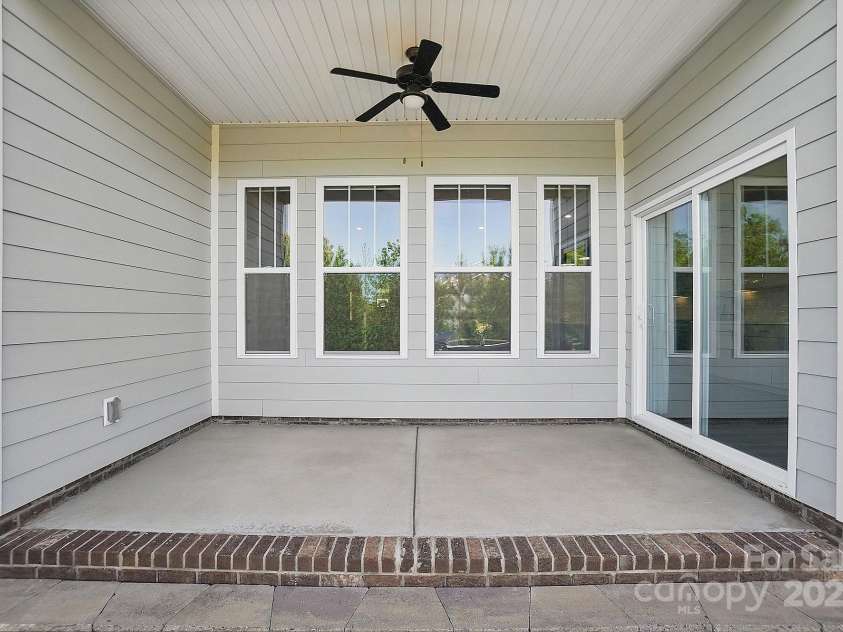 5004 Oakmere Road, Waxhaw, NC 28173.  MLS# CAR4230495, YatesRealty ID 17759. 