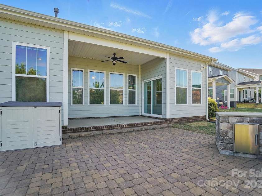 5004 Oakmere Road, Waxhaw, NC 28173.  MLS# CAR4230495, YatesRealty ID 17759. 