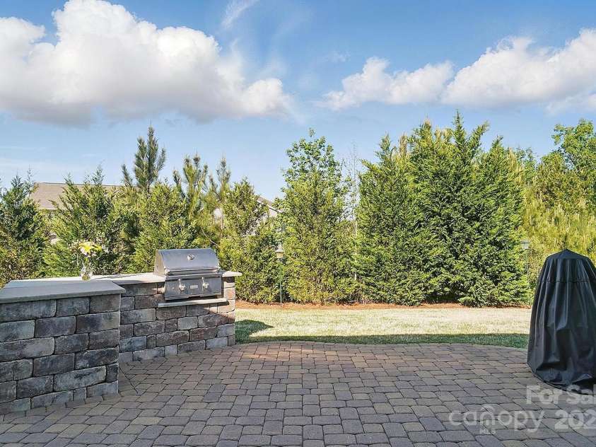 5004 Oakmere Road, Waxhaw, NC 28173.  MLS# CAR4230495, YatesRealty ID 17759. 