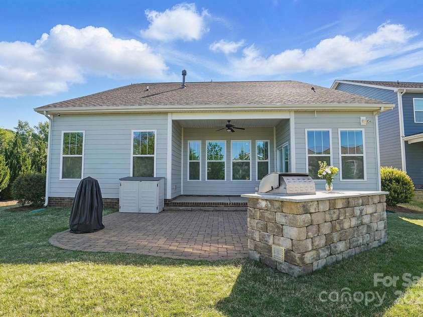 5004 Oakmere Road, Waxhaw, NC 28173.  MLS# CAR4230495, YatesRealty ID 17759. 