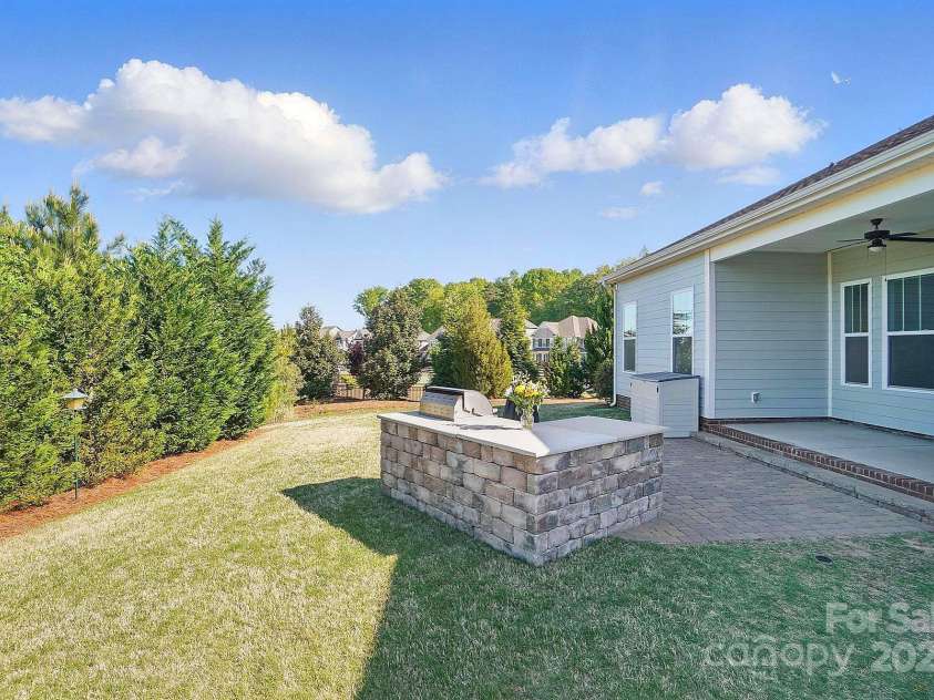 5004 Oakmere Road, Waxhaw, NC 28173.  MLS# CAR4230495, YatesRealty ID 17759. 