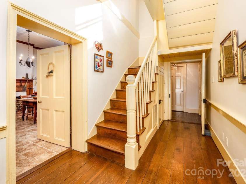 290 Maple Avenue, Mocksville, NC 27028.  MLS# CAR4215095, YatesRealty ID 1776. 