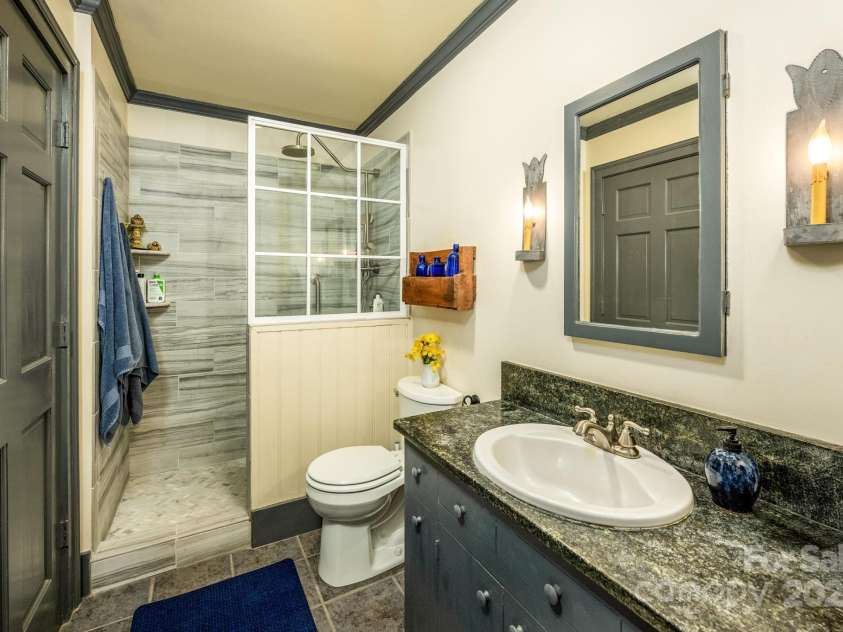 290 Maple Avenue, Mocksville, NC 27028.  MLS# CAR4215095, YatesRealty ID 1776. 