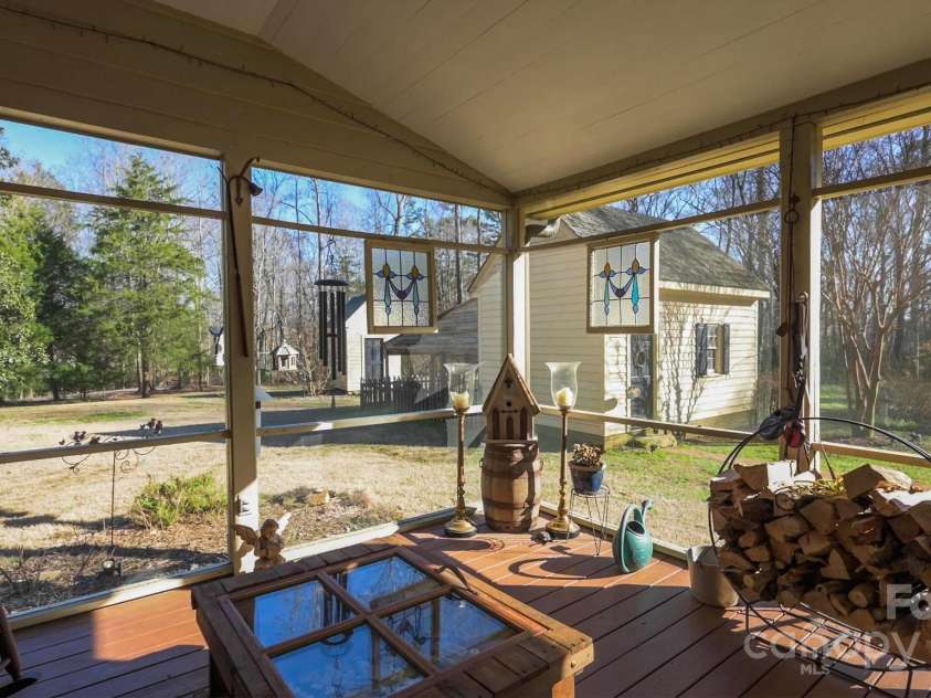 290 Maple Avenue, Mocksville, NC 27028.  MLS# CAR4215095, YatesRealty ID 1776. 