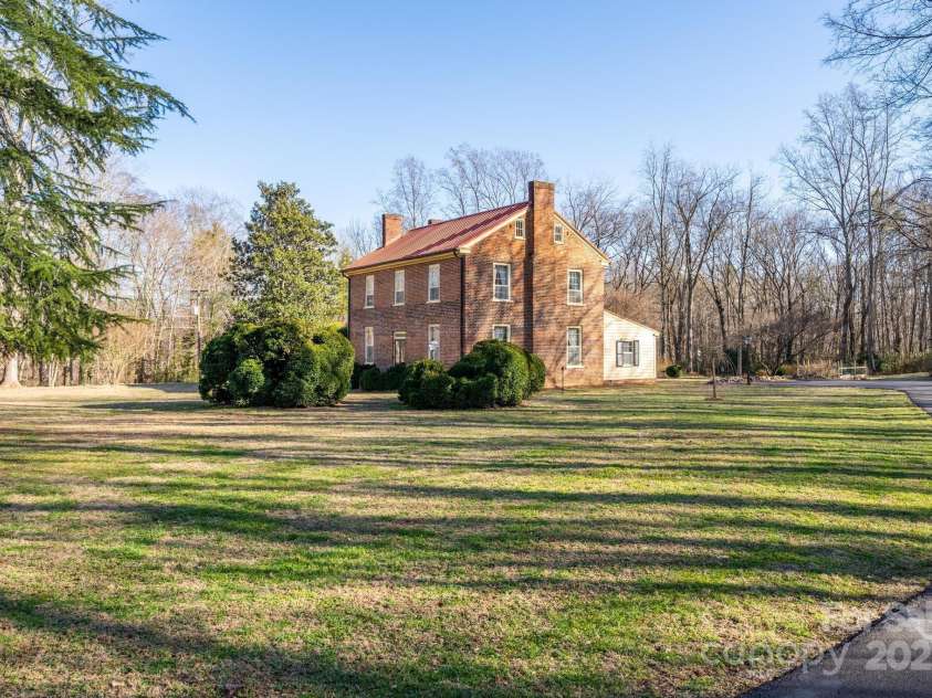 290 Maple Avenue, Mocksville, NC 27028.  MLS# CAR4215095, YatesRealty ID 1776. 