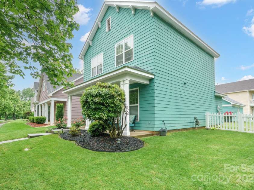 7931 Baylis Drive, Huntersville, NC 28078.  MLS# CAR4265506, YatesRealty ID 17760. 