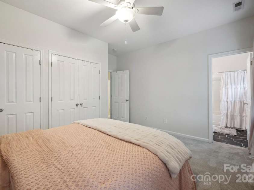 7931 Baylis Drive, Huntersville, NC 28078.  MLS# CAR4265506, YatesRealty ID 17760. 