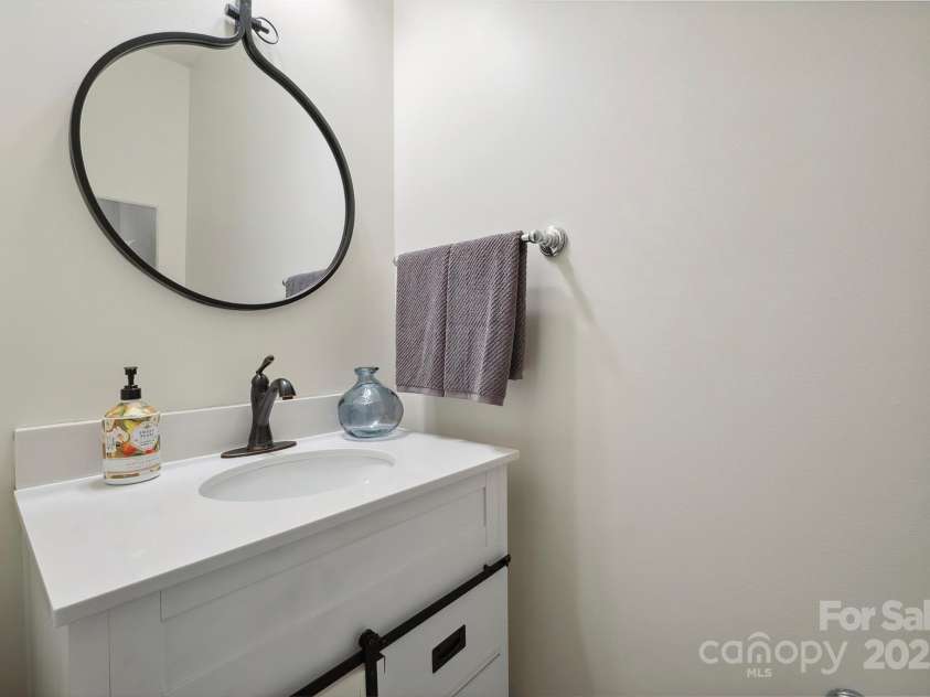 7931 Baylis Drive, Huntersville, NC 28078.  MLS# CAR4265506, YatesRealty ID 17760. 