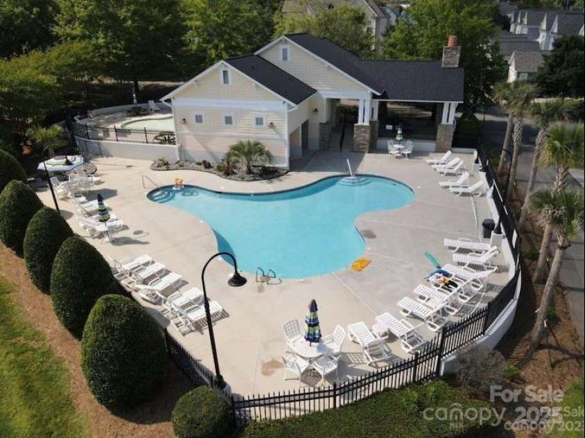 7931 Baylis Drive, Huntersville, NC 28078.  MLS# CAR4265506, YatesRealty ID 17760. 