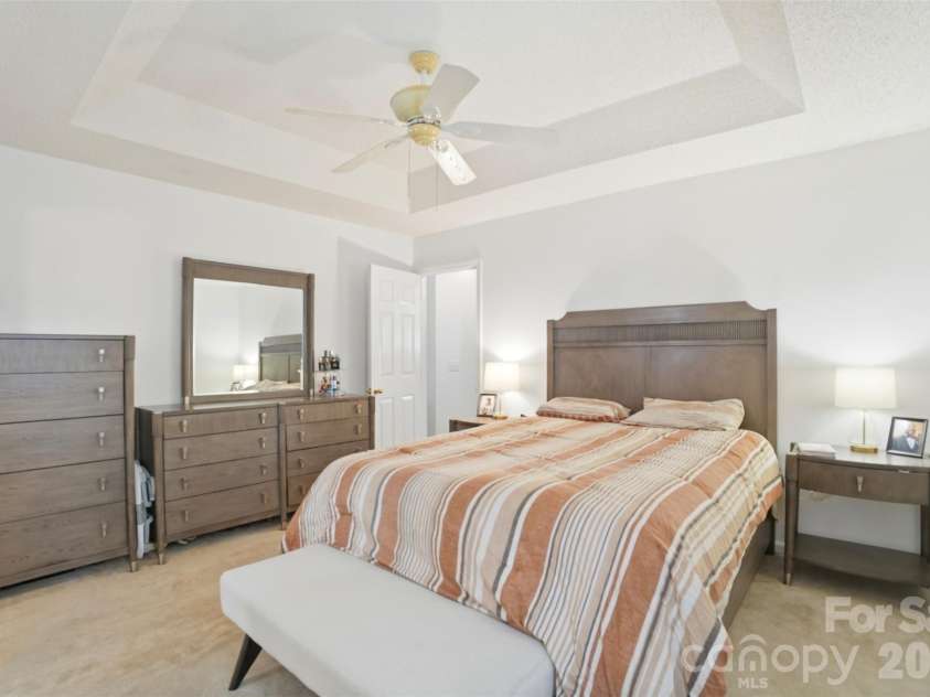 6406 Currywood Place, Charlotte, NC 28227.  MLS# CAR4364218, YatesRealty ID 17762. 