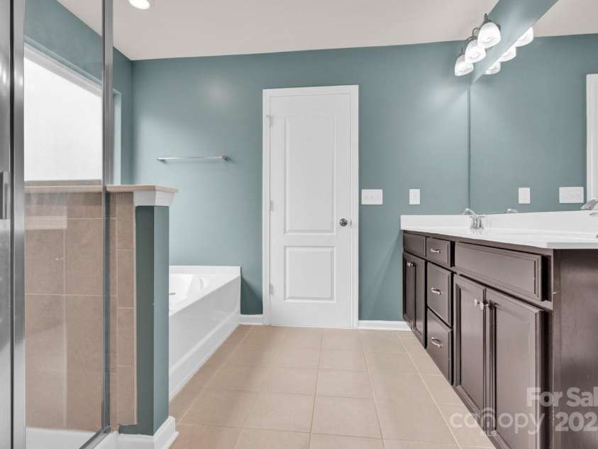 7101 Agnew Drive, Charlotte, NC 28273.  MLS# CAR4263996, YatesRealty ID 17763. 