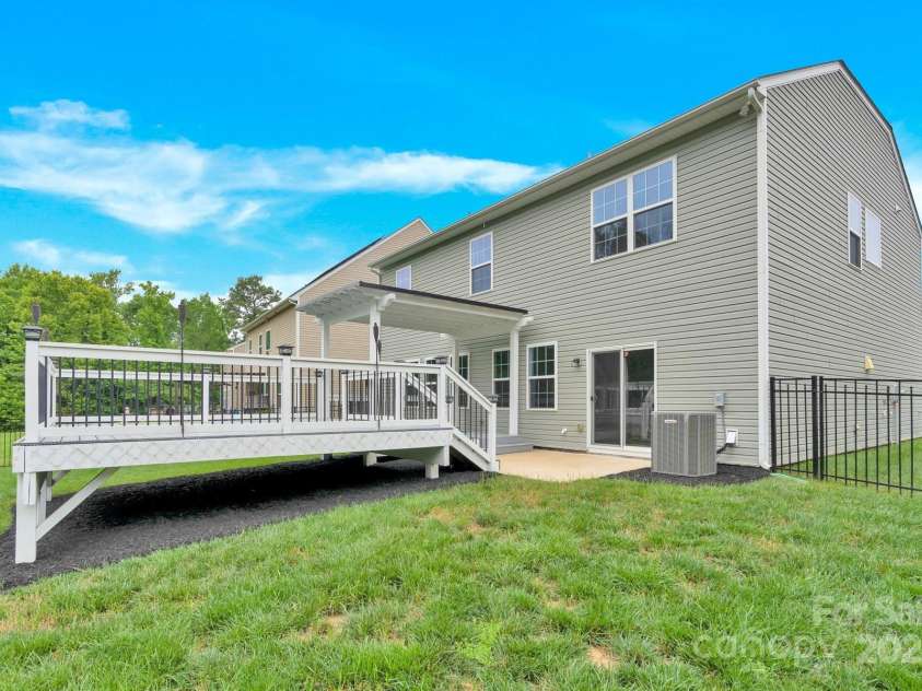 7101 Agnew Drive, Charlotte, NC 28273.  MLS# CAR4263996, YatesRealty ID 17763. 