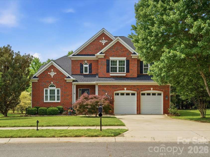 120 Lachlan Drive, Fort Mill, SC 29715.  MLS# CAR4374666, YatesRealty ID 17764. 