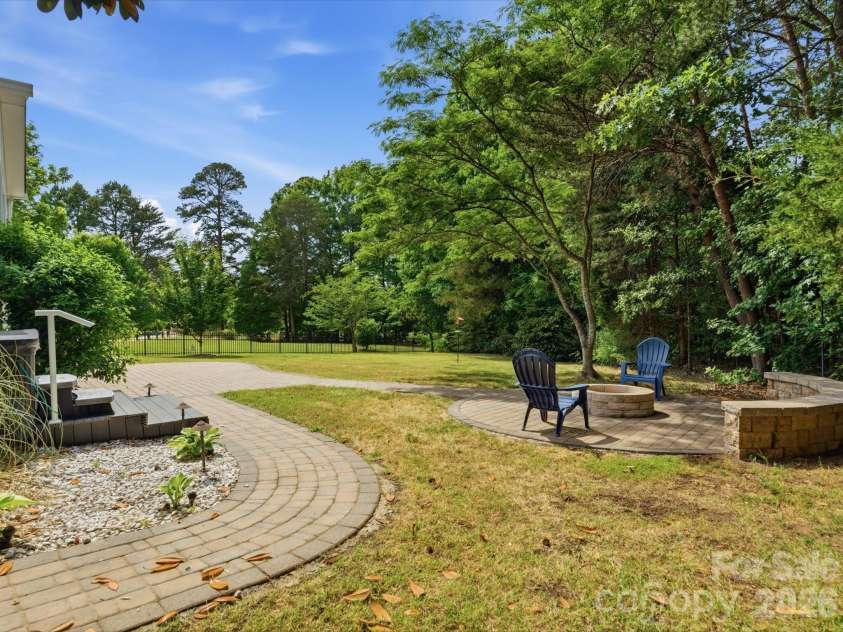 120 Lachlan Drive, Fort Mill, SC 29715.  MLS# CAR4374666, YatesRealty ID 17764. 