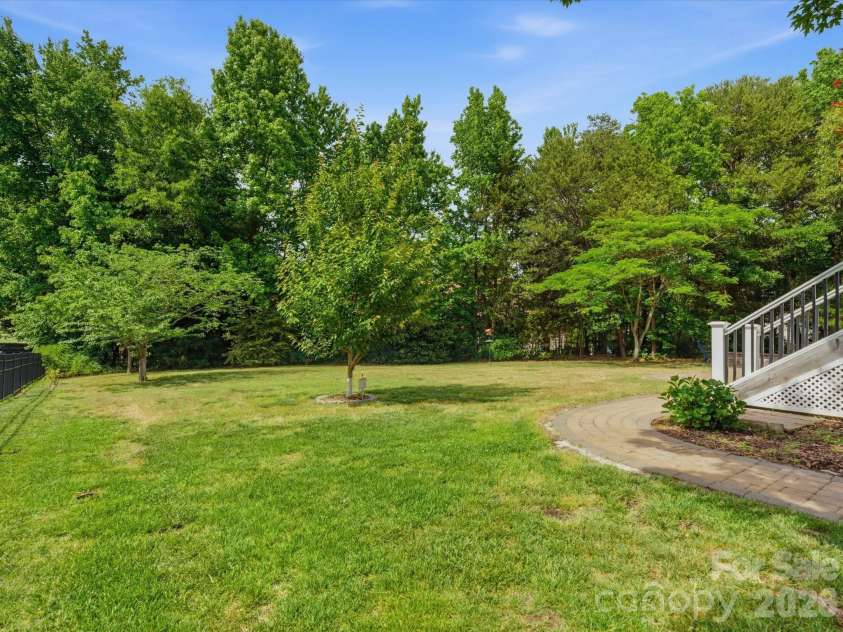 120 Lachlan Drive, Fort Mill, SC 29715.  MLS# CAR4374666, YatesRealty ID 17764. 
