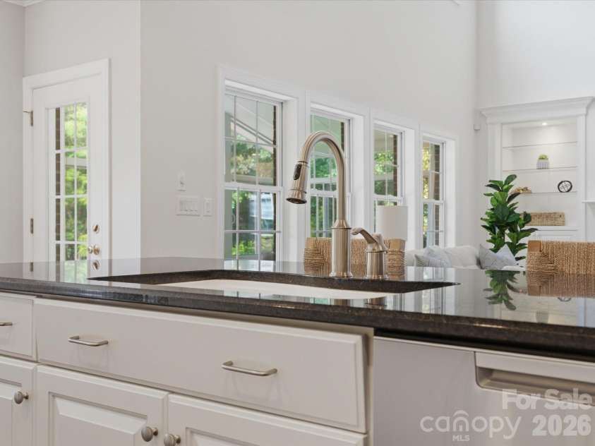 120 Lachlan Drive, Fort Mill, SC 29715.  MLS# CAR4374666, YatesRealty ID 17764. 