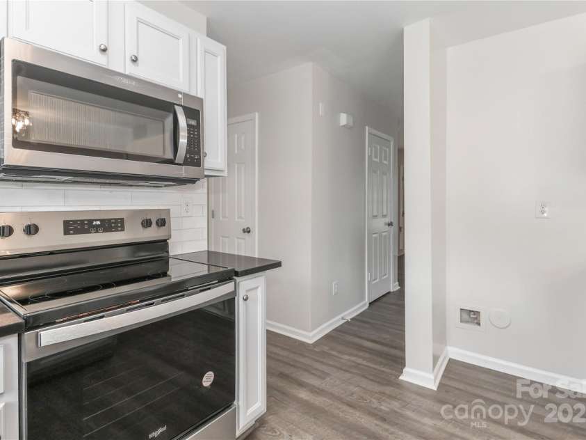 7806 McGarry Trail, Charlotte, NC 28214.  MLS# CAR4267312, YatesRealty ID 17764. 